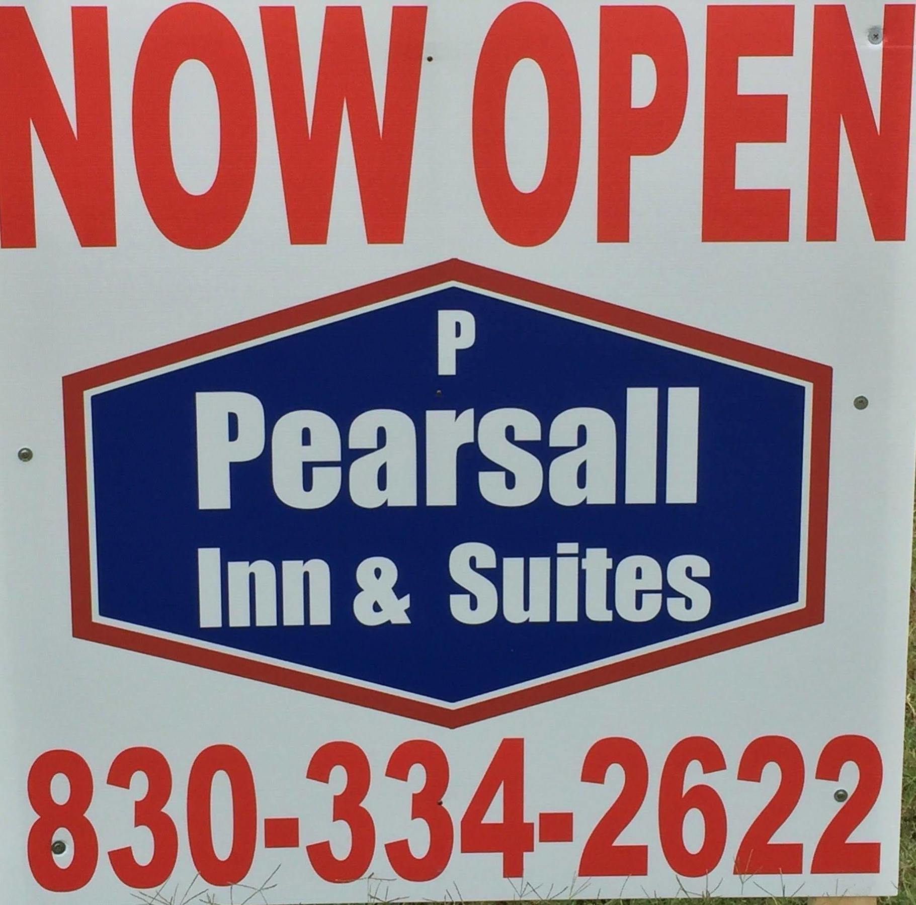 Pearsall Inn And Suites Εξωτερικό φωτογραφία
